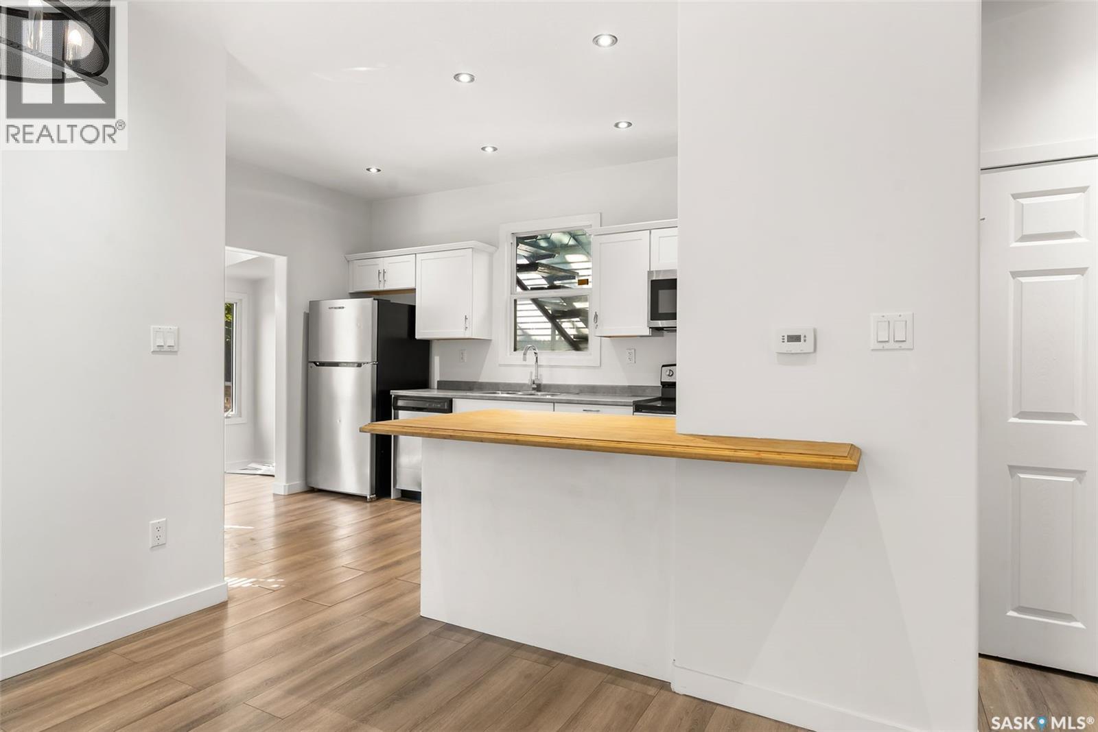 2358 Montreal Street, Regina, SK - Indoor Photo Showing Kitchen