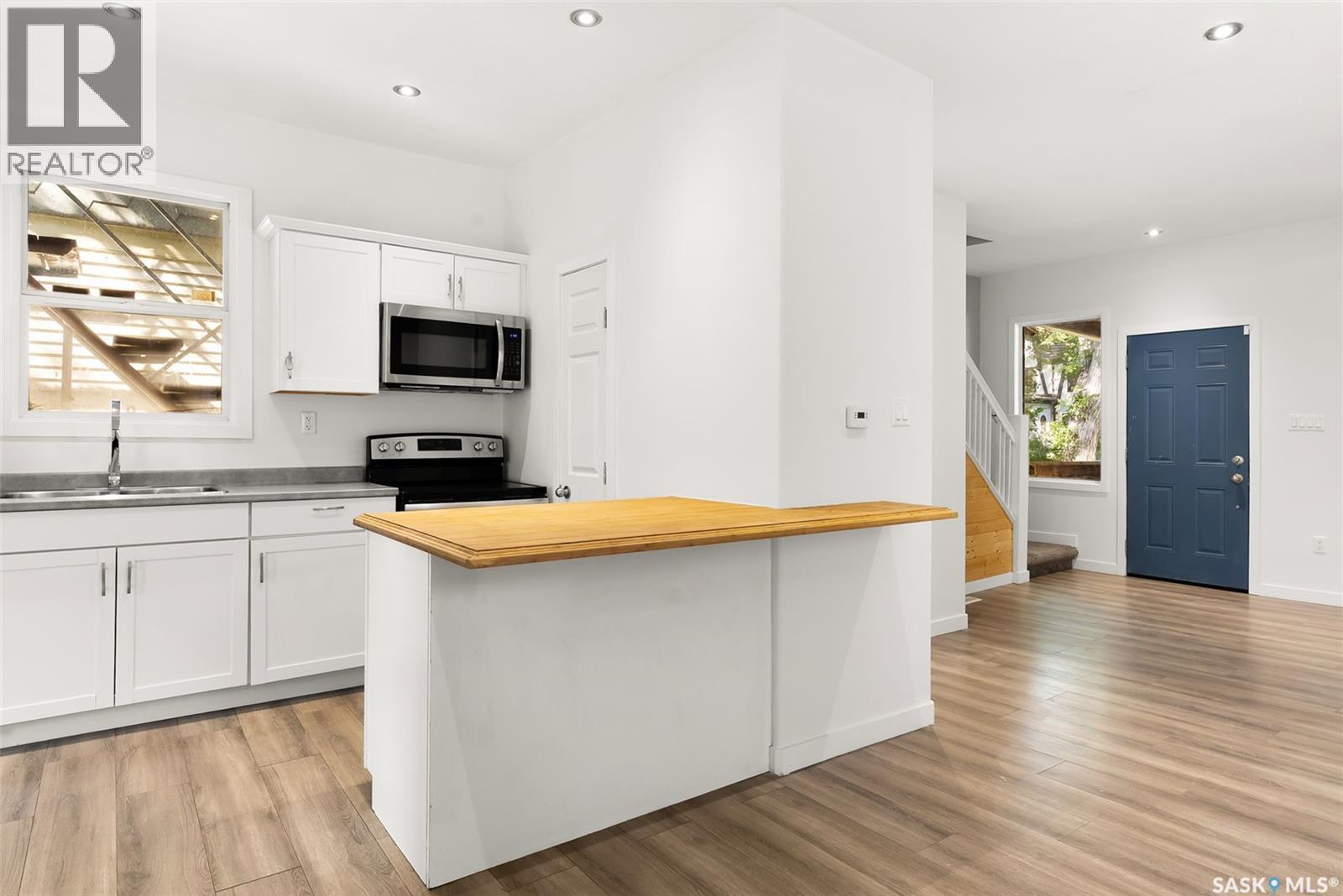 2358 Montreal Street, Regina, SK - Indoor Photo Showing Kitchen