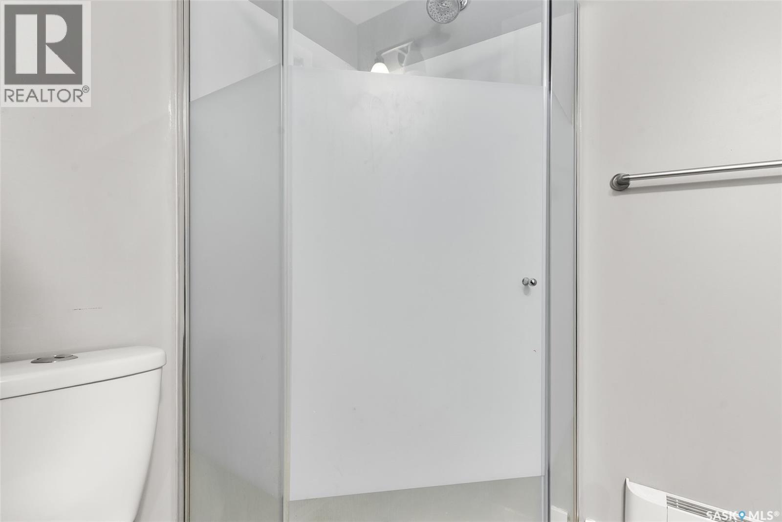 2358 Montreal Street, Regina, SK - Indoor Photo Showing Bathroom