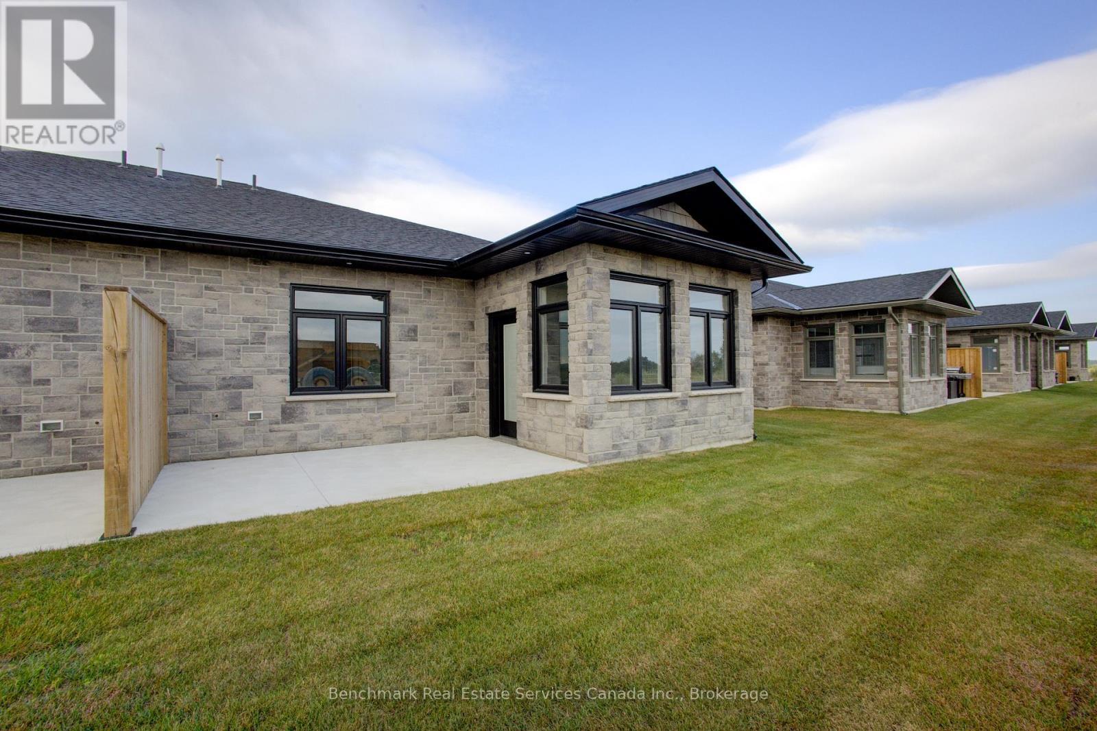 63 Cavalier Crescent, Huron-Kinloss, ON - Outdoor