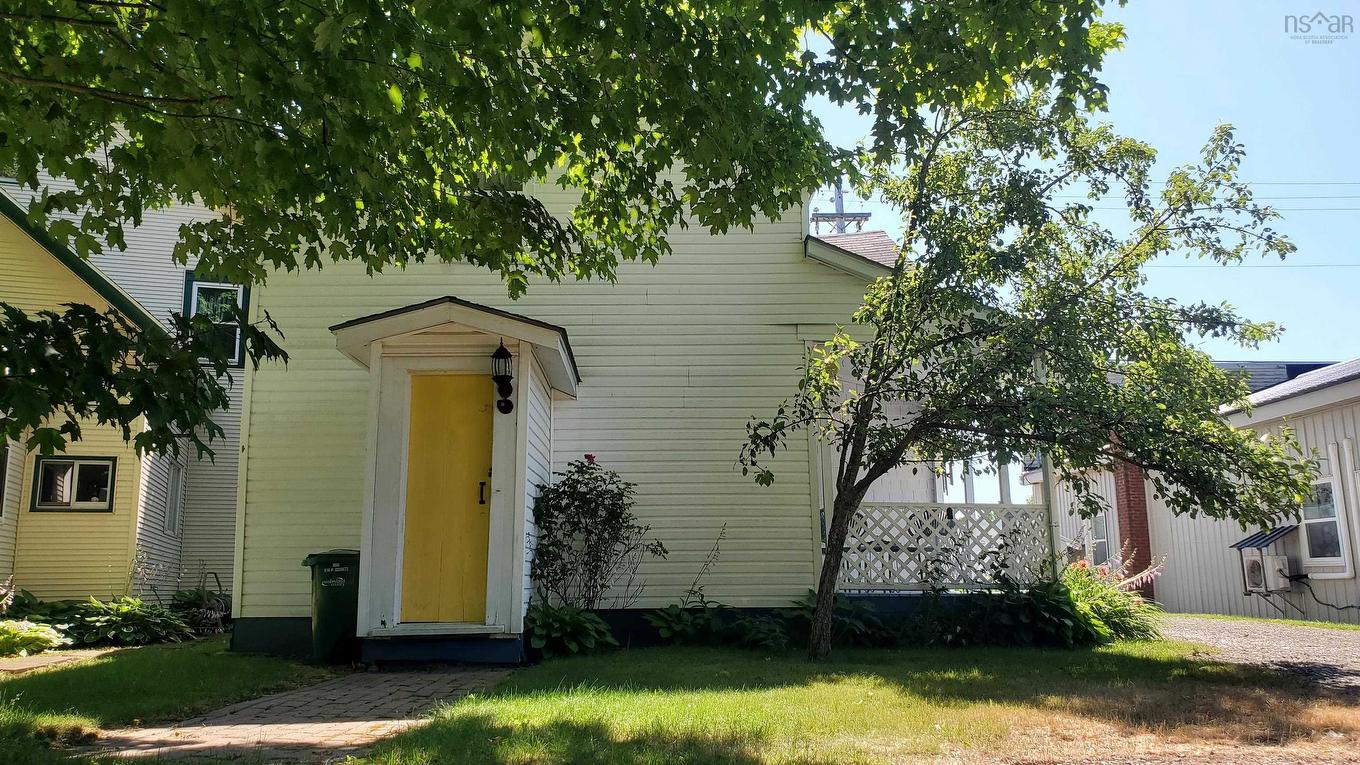 273 Main Street, Parrsboro, NS