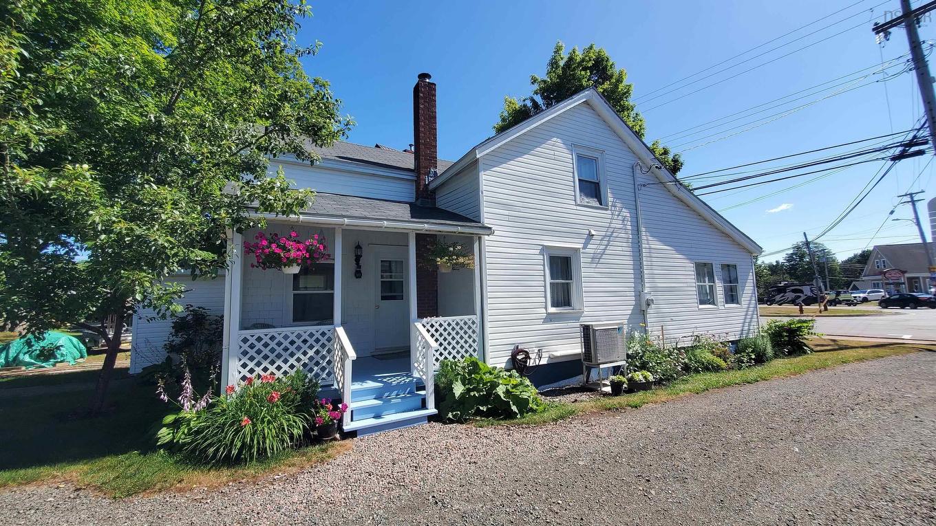 273 Main Street, Parrsboro, NS