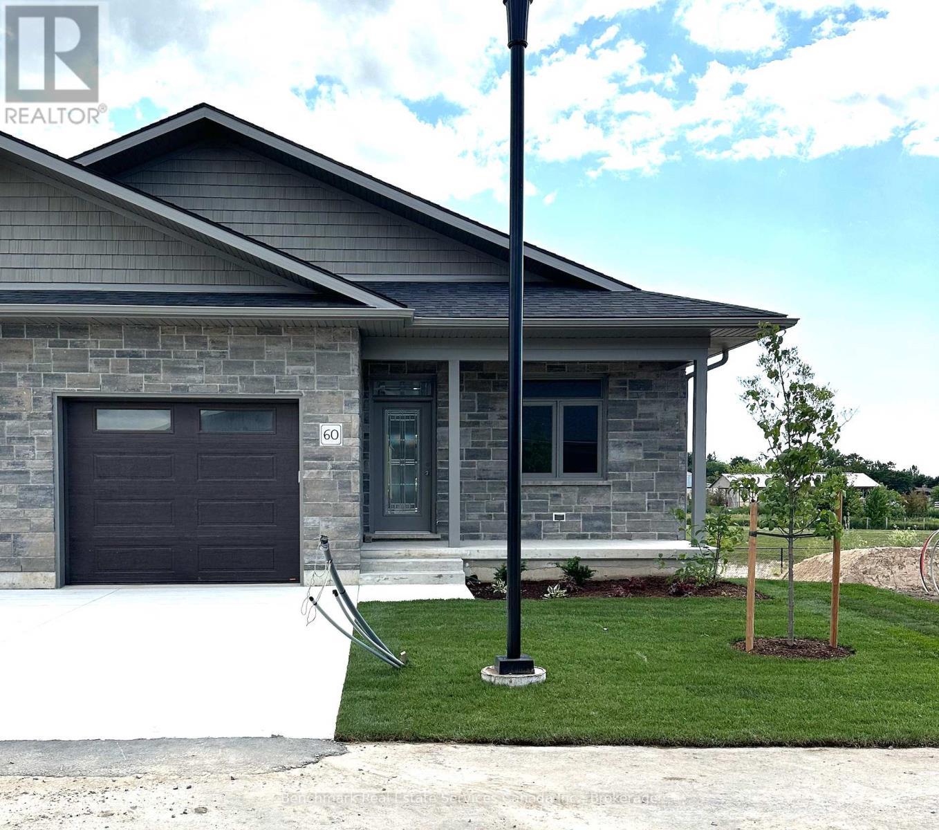 60 Cavalier Crescent, Huron-Kinloss, ON - Outdoor