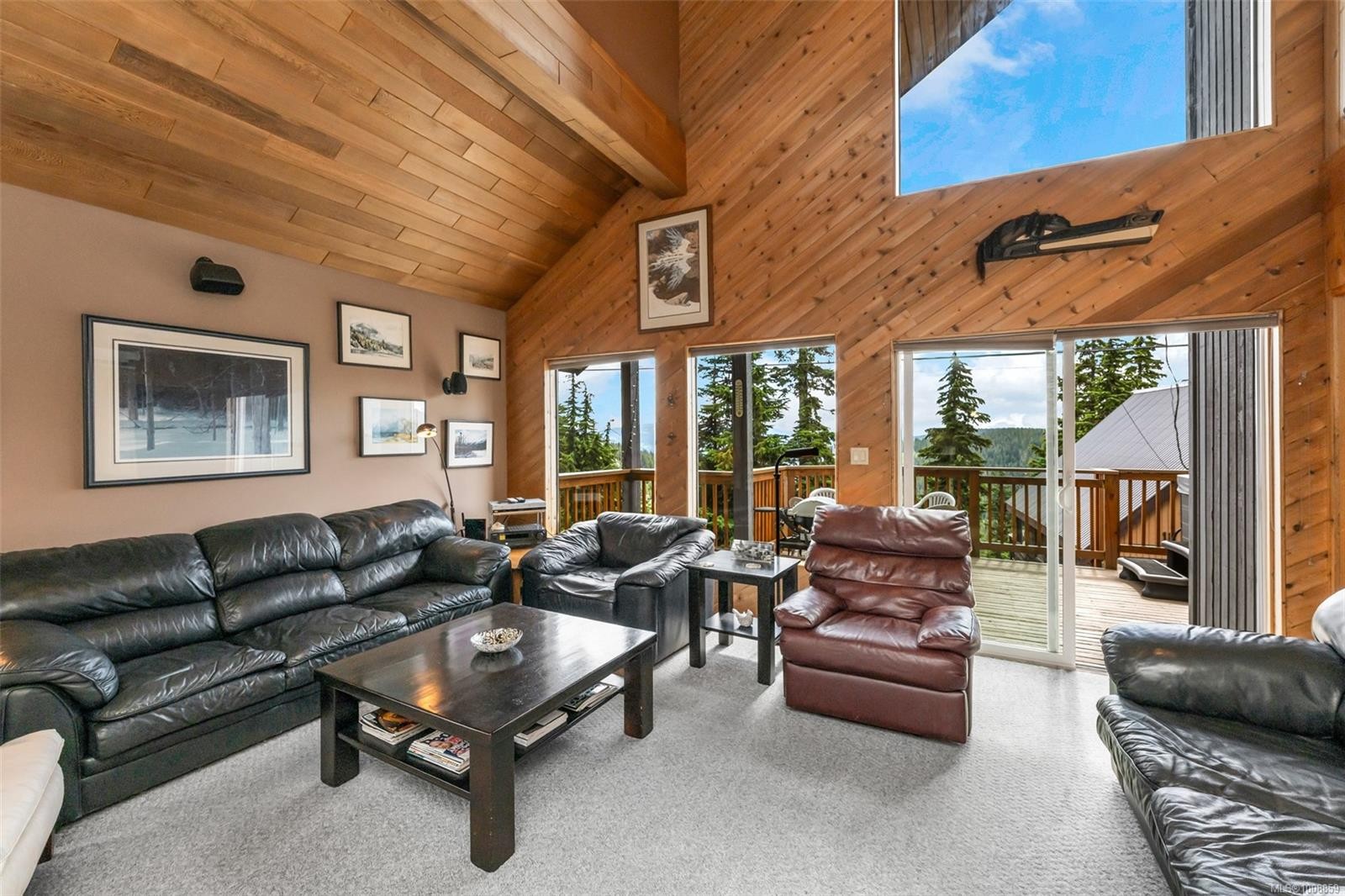 886 Jutland Terr, Courtenay, BC