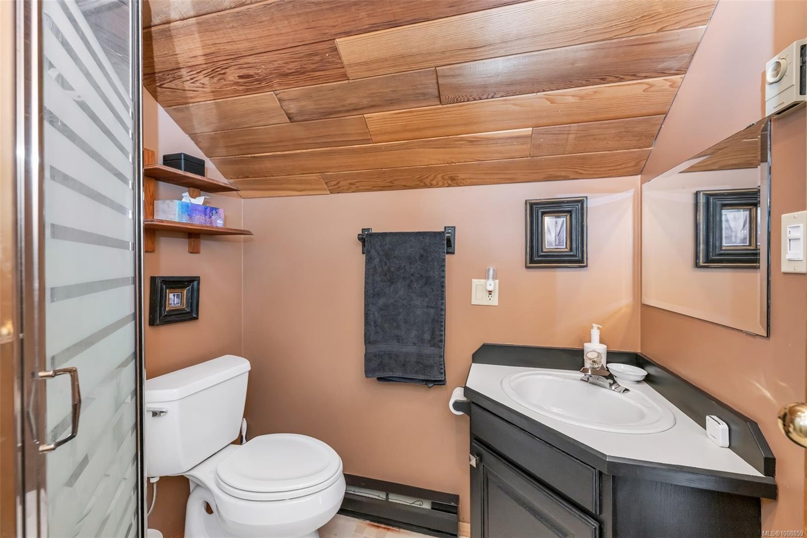 886 Jutland Terr, Courtenay, BC