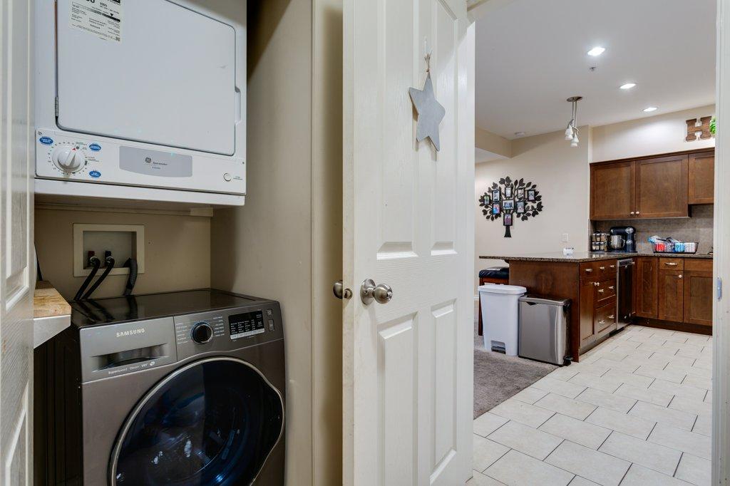 1211-3833 Brown Road, West Kelowna, BC - Indoor Photo Showing Laundry Room