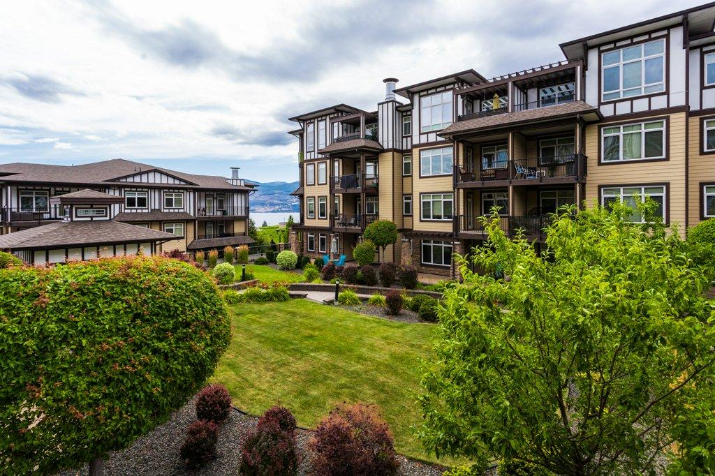 1211-3833 Brown Road, West Kelowna, BC - Outdoor