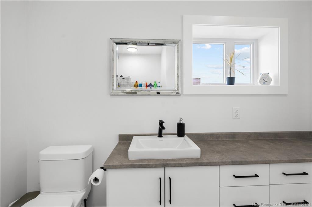 70 Genaration Ave, Moncton, NB