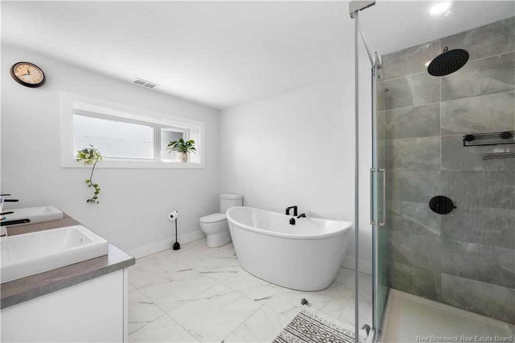 70 Genaration Ave, Moncton, NB