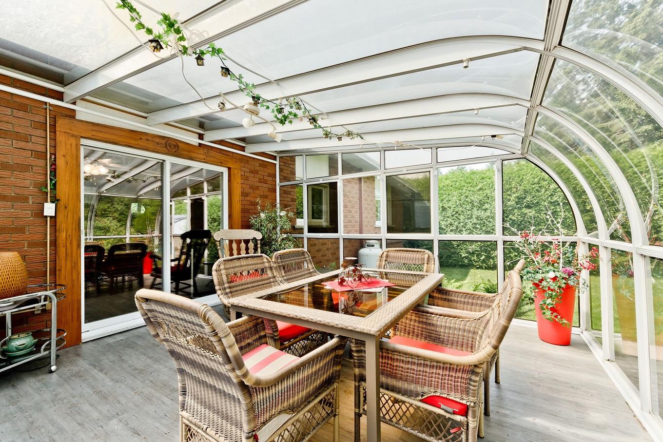 Solarium/Sunroom - 3310 Rue Galt O., Sherbrooke (Les Nations), QC -