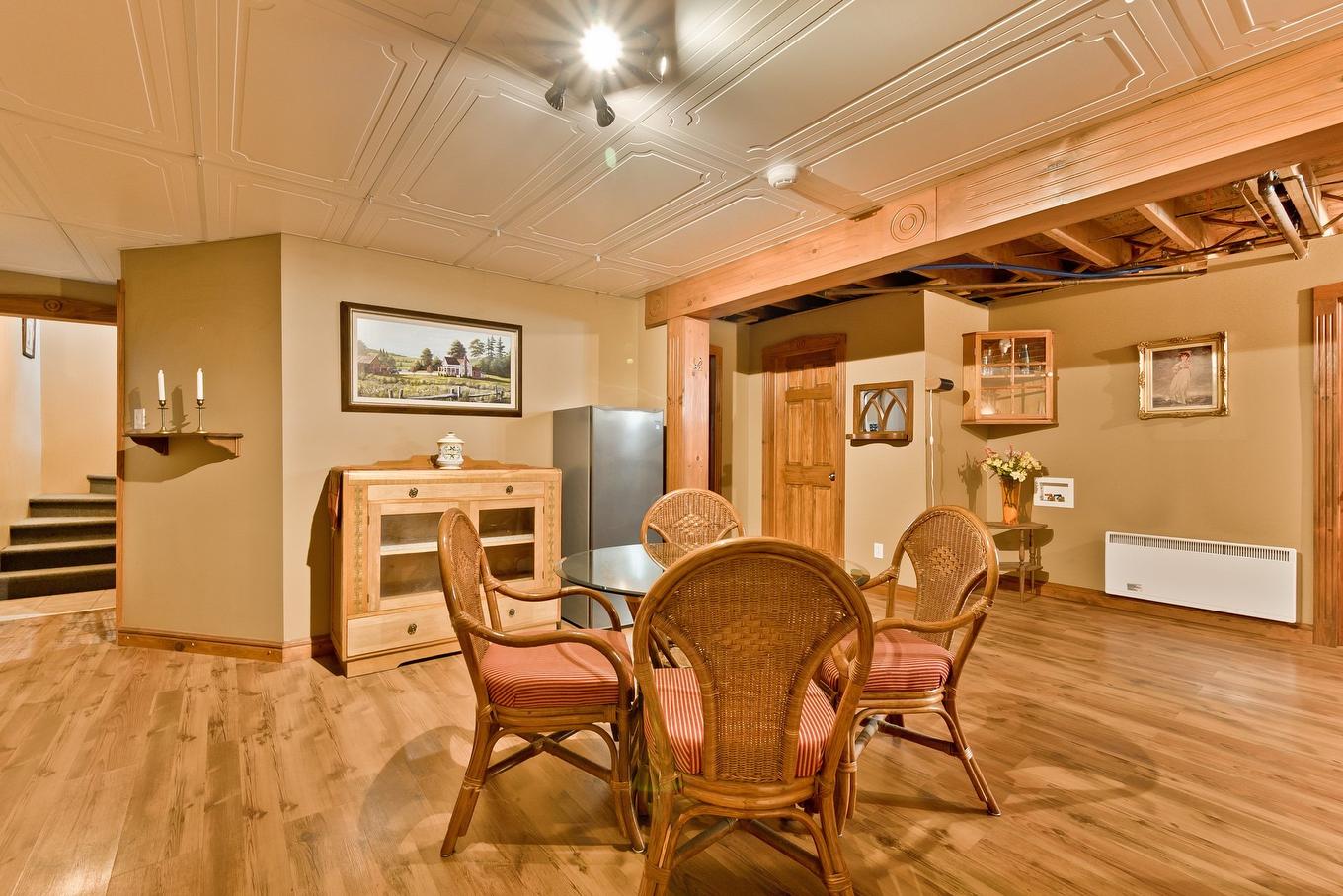 Family room - 3310 Rue Galt O., Sherbrooke (Les Nations), QC - Indoor