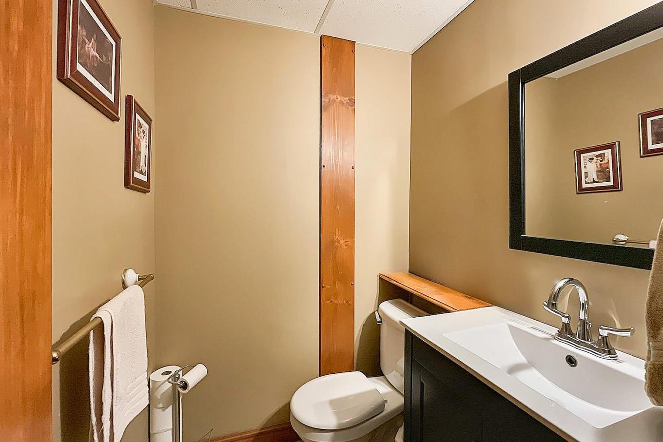 Powder room - 3310 Rue Galt O., Sherbrooke (Les Nations), QC - Indoor Photo Showing Bathroom