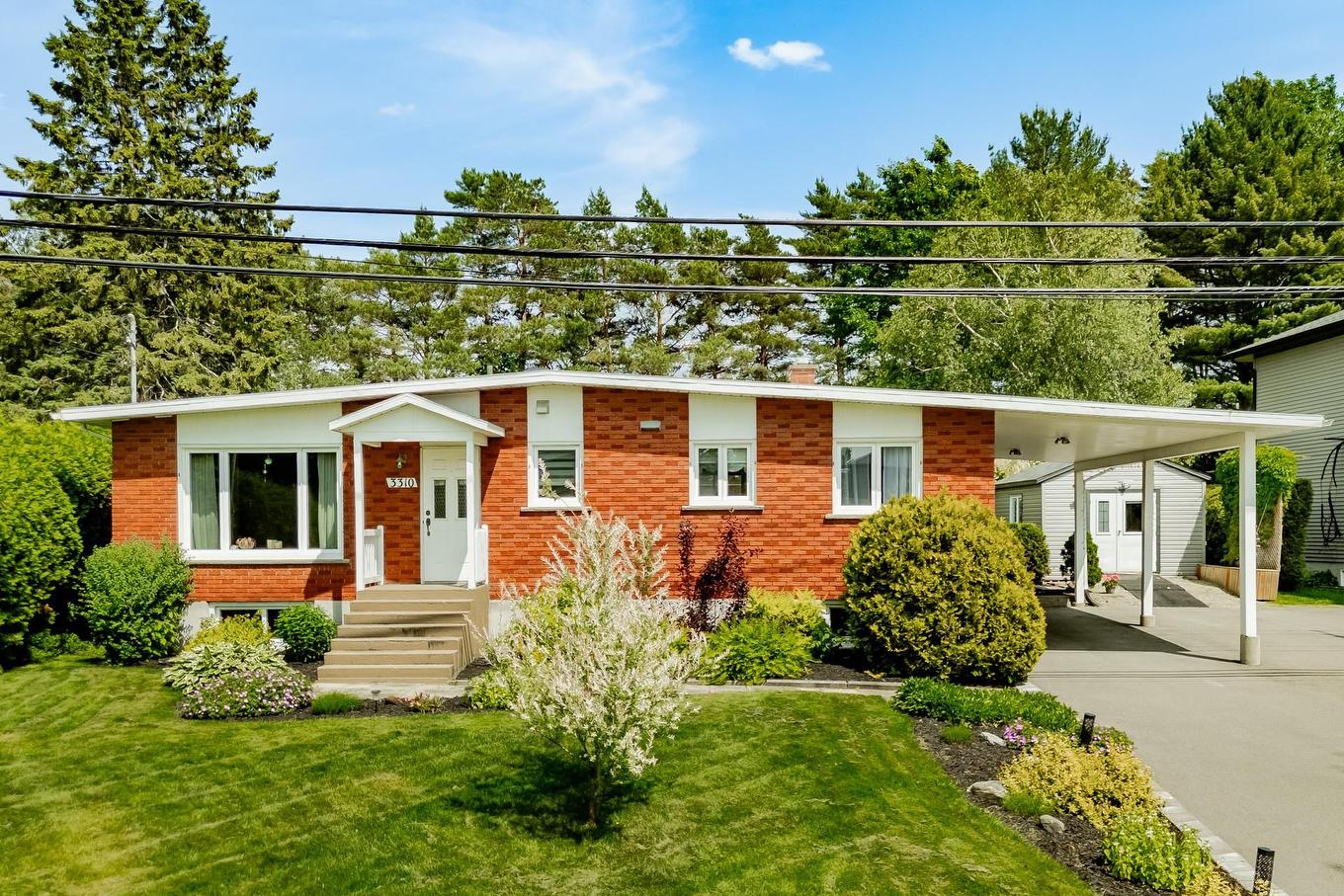 Exterior - 3310 Rue Galt O., Sherbrooke (Les Nations), QC - Outdoor