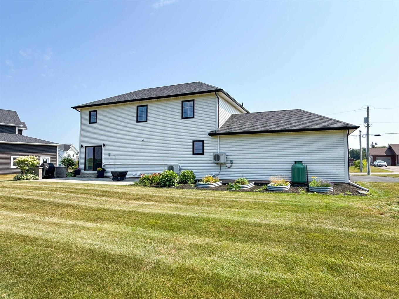 42 Mcgregor Drive, Stratford, PE