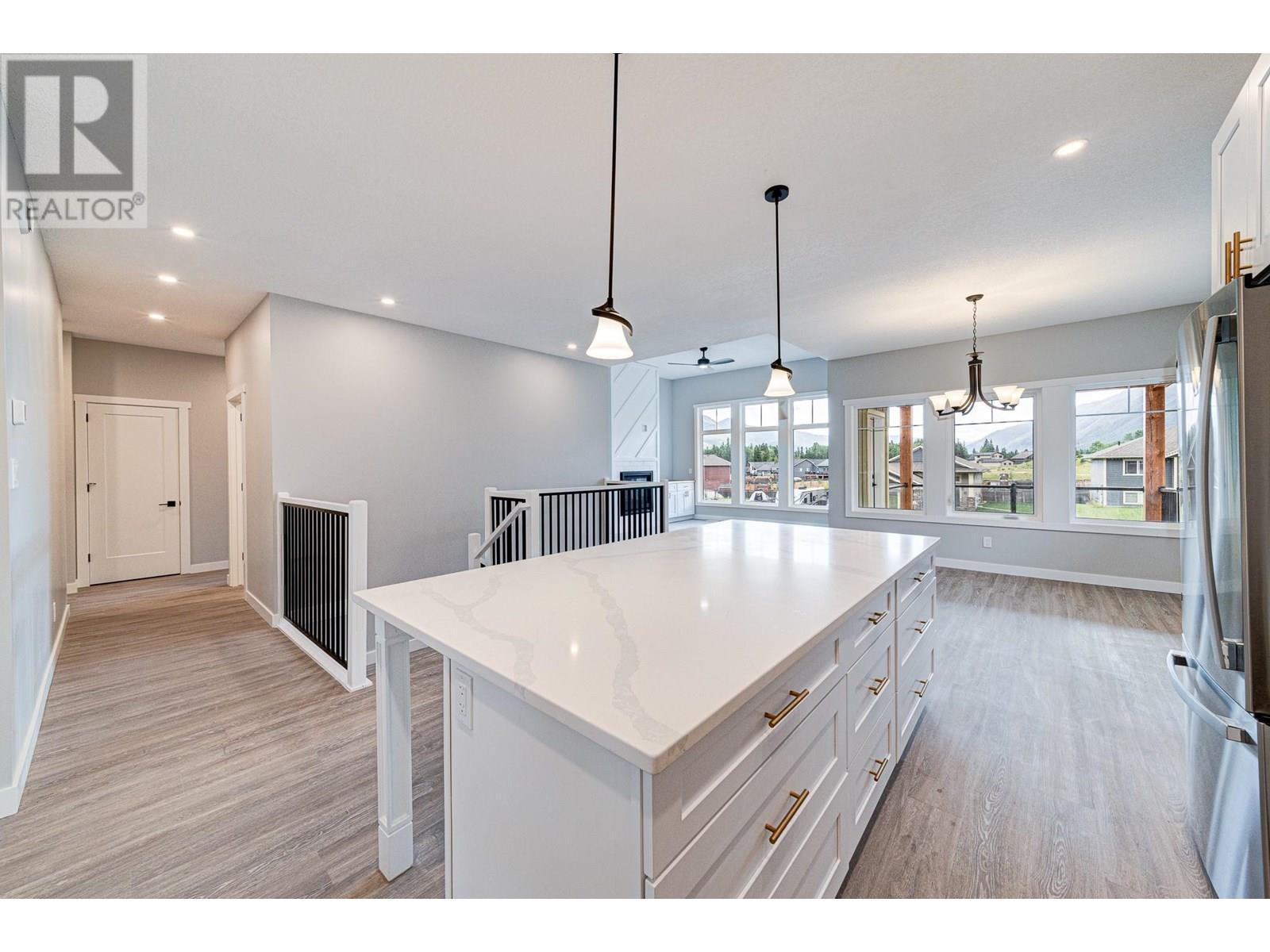 2258 Black Hawk Drive, Sparwood, BC - Indoor