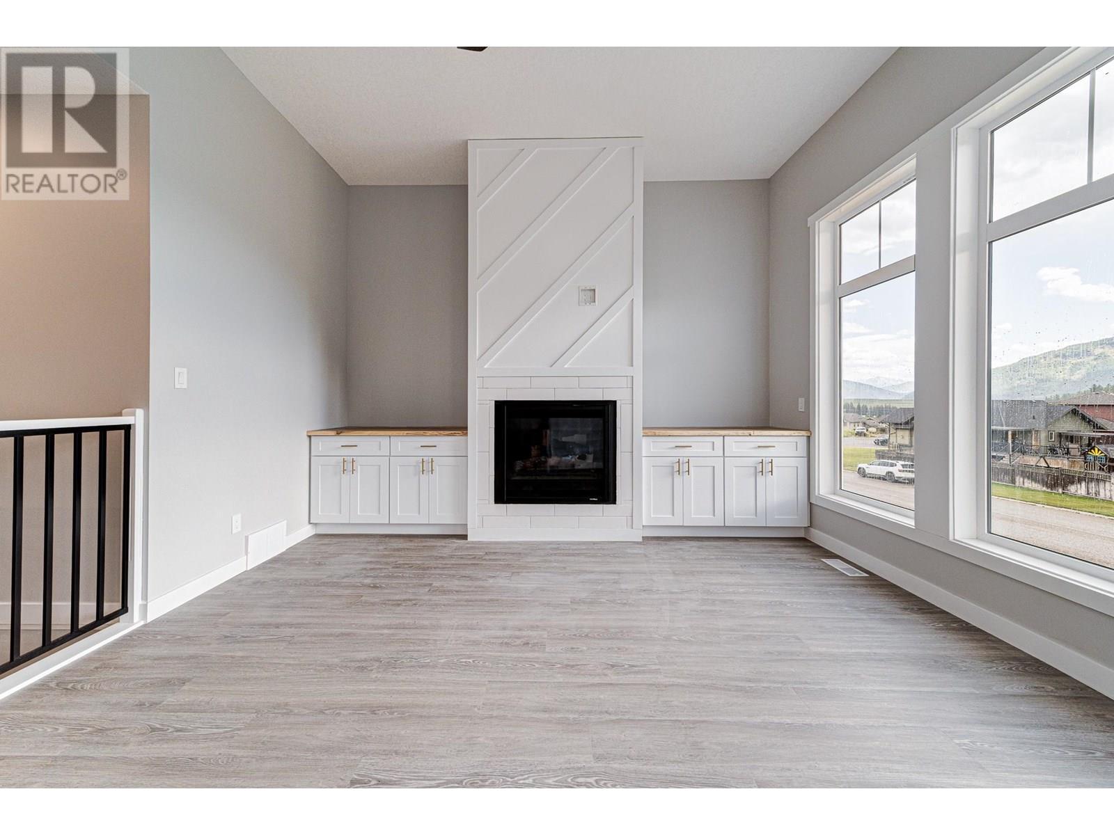 2258 Black Hawk Drive, Sparwood, BC - Indoor With Fireplace