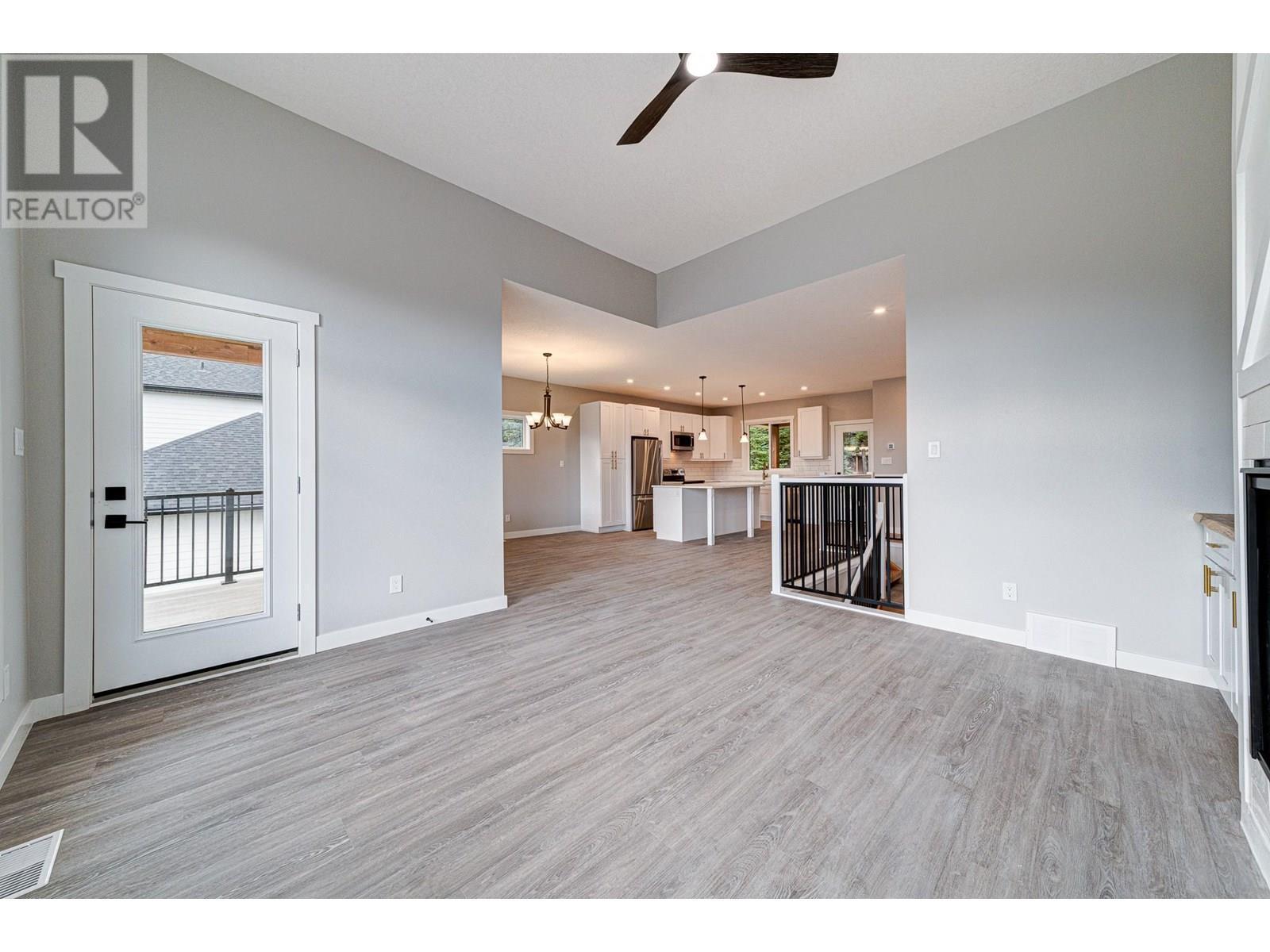 2258 Black Hawk Drive, Sparwood, BC - Indoor