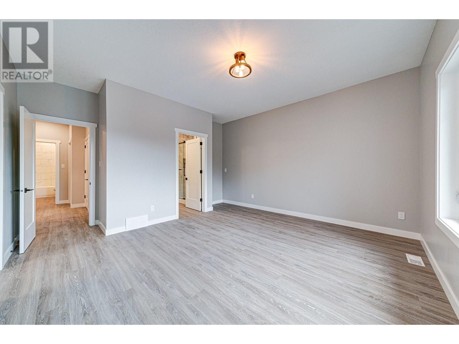 2258 Black Hawk Drive, Sparwood, BC - Indoor Photo Showing Other Room