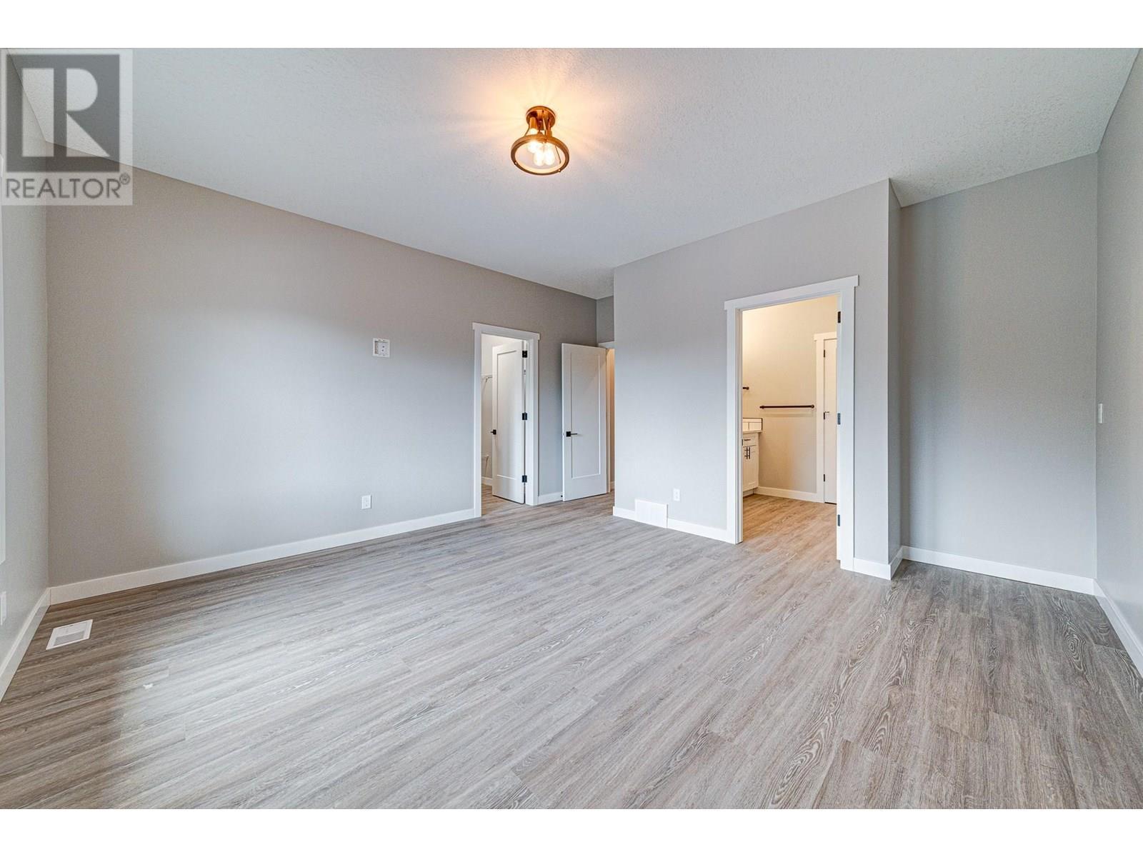 2258 Black Hawk Drive, Sparwood, BC - Indoor Photo Showing Other Room