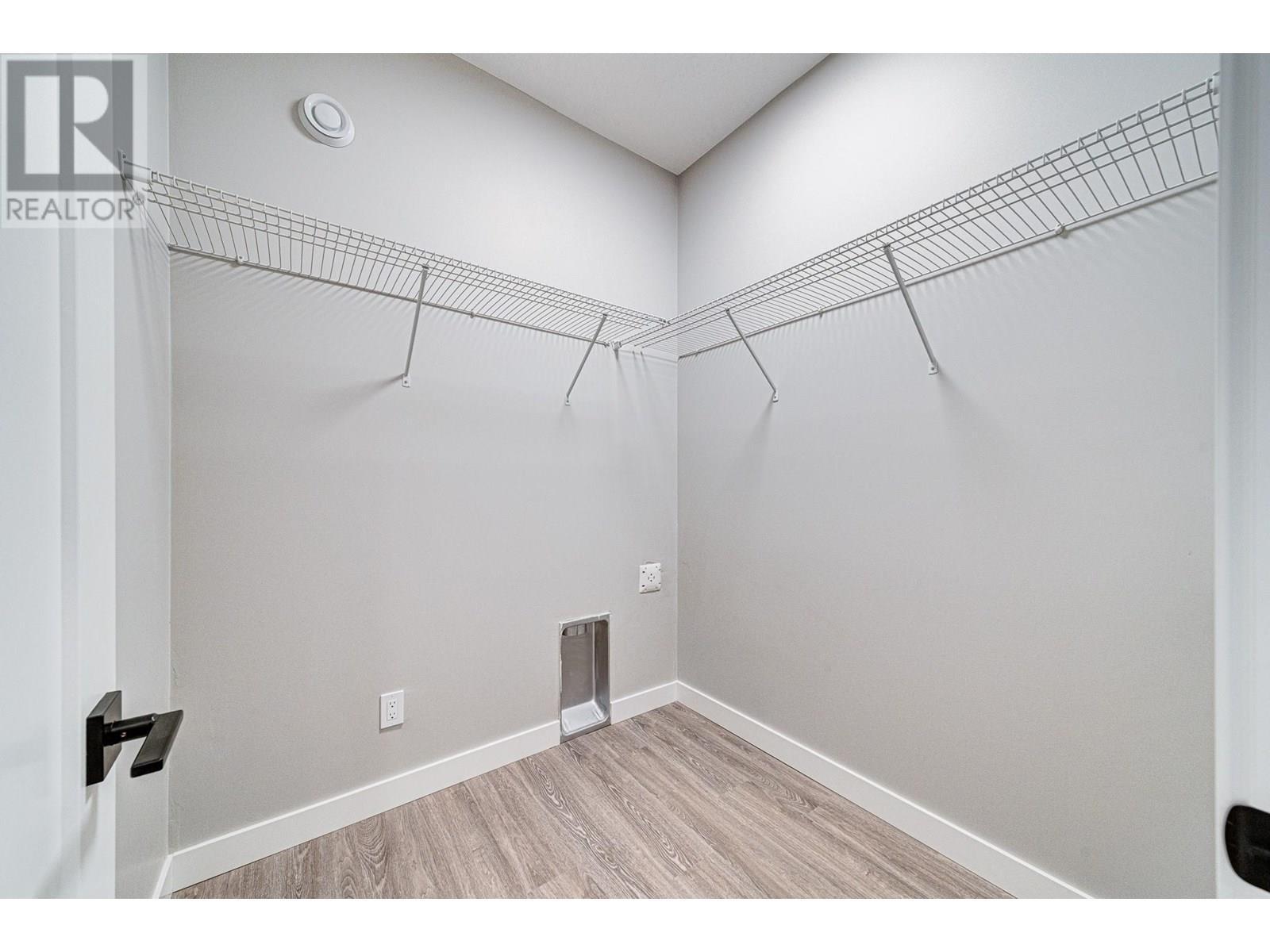 2258 Black Hawk Drive, Sparwood, BC - Indoor