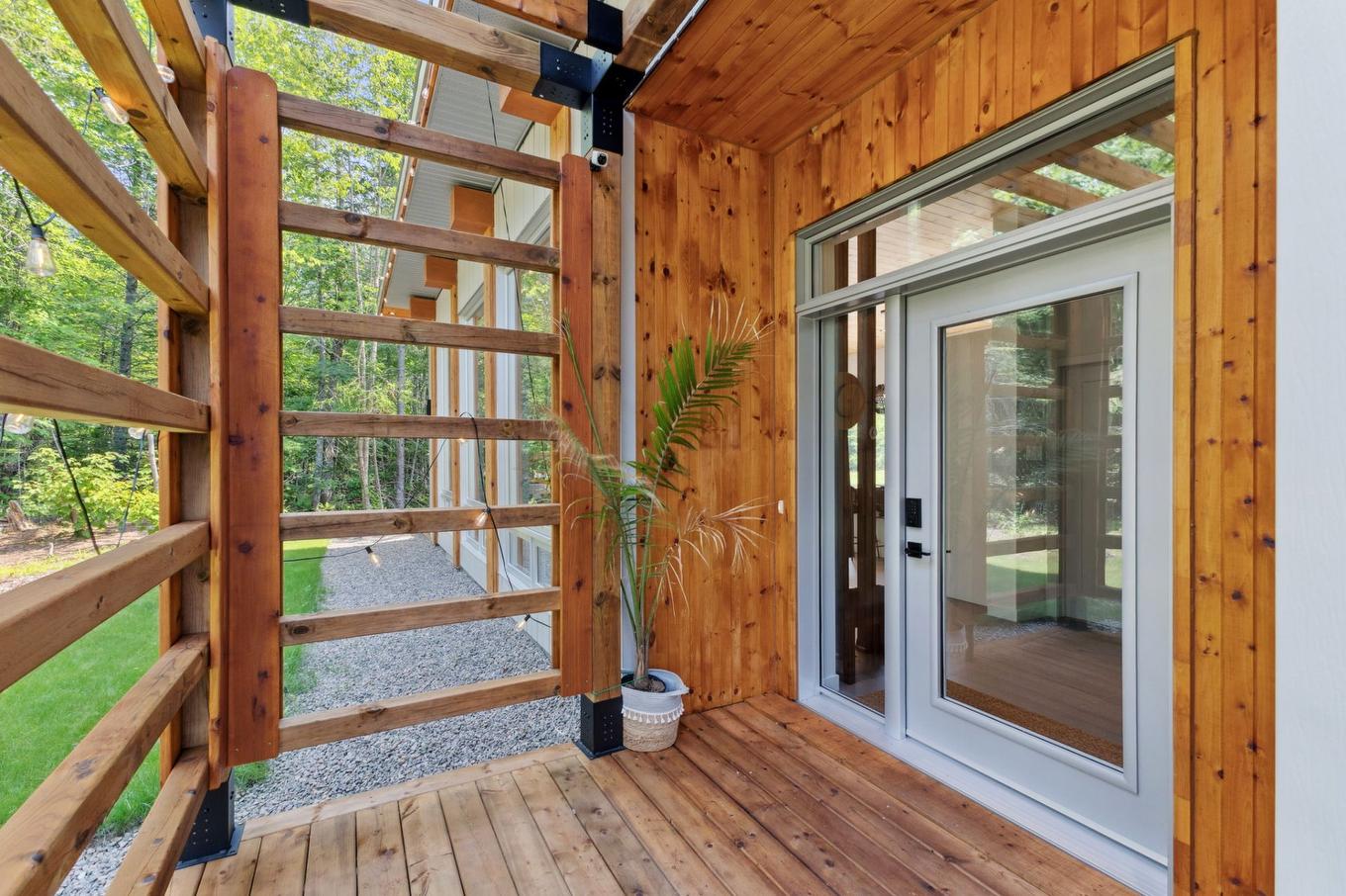 Other - 85 Ch. De La Paroi-Rocheuse, Lac-Supérieur, QC - With Exterior