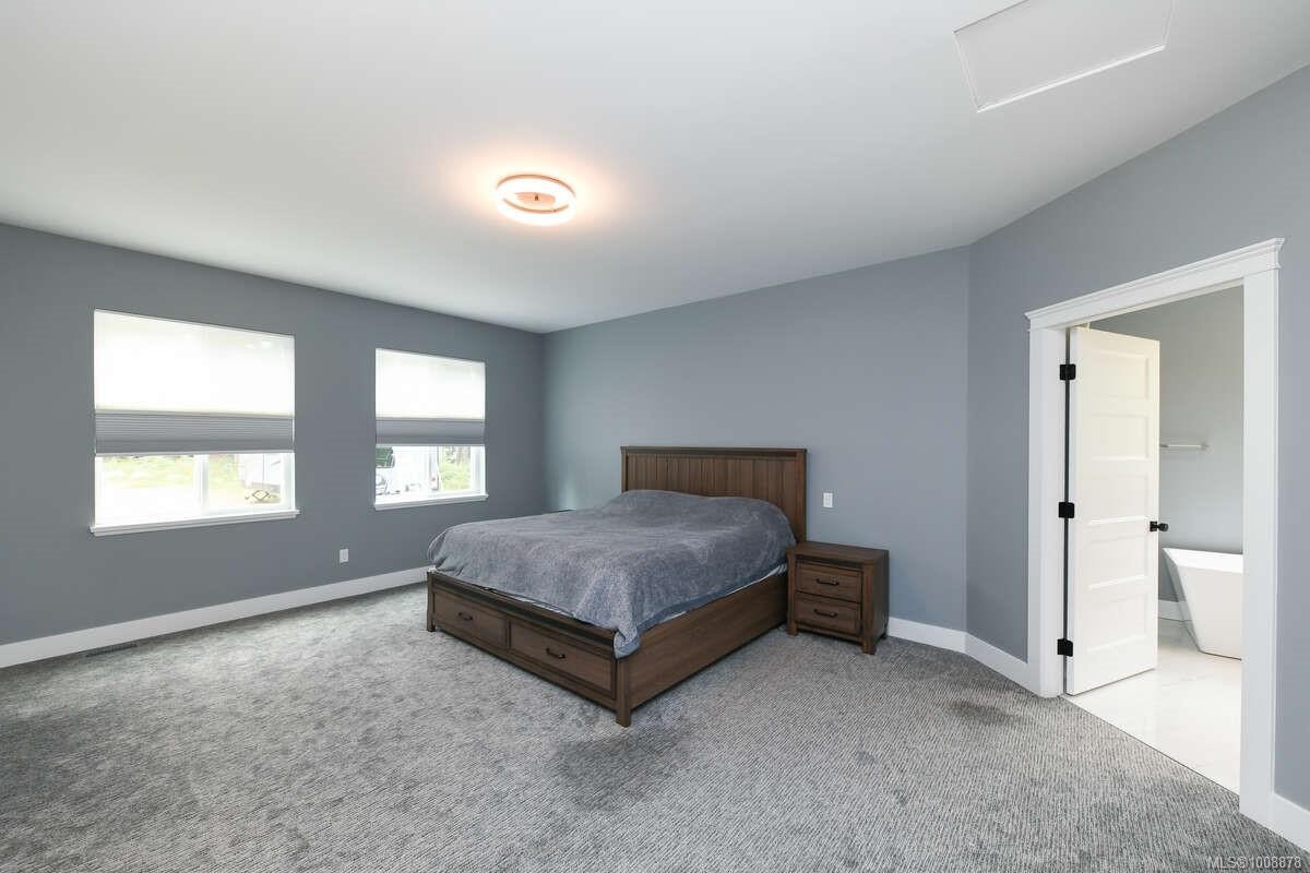 2390 Barbara Rd, Courtenay, BC