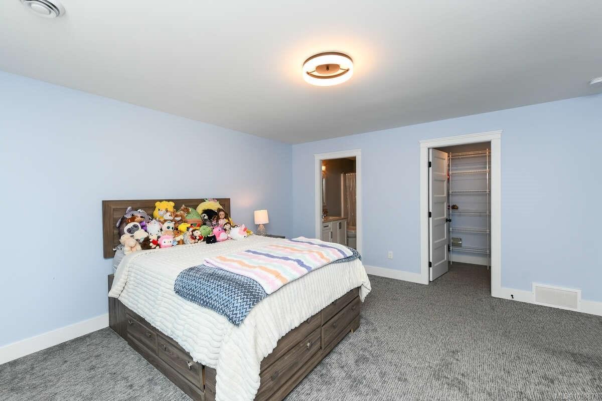 2390 Barbara Rd, Courtenay, BC