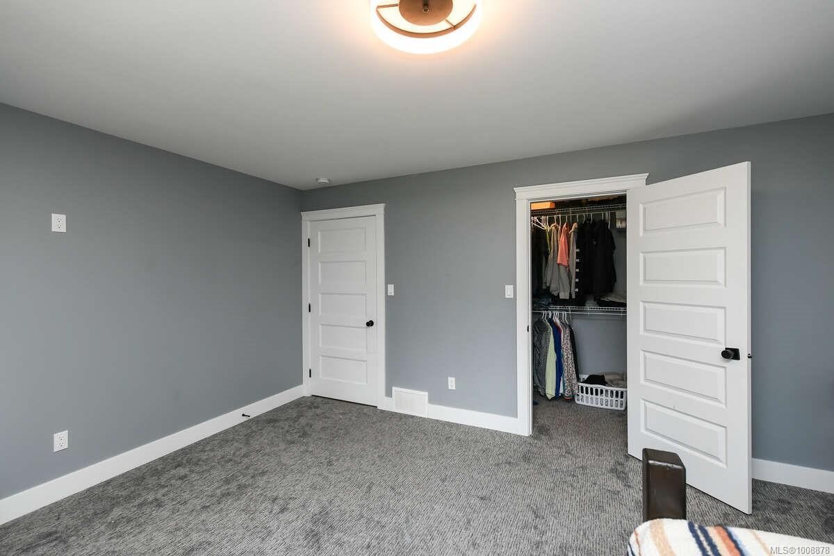 2390 Barbara Rd, Courtenay, BC