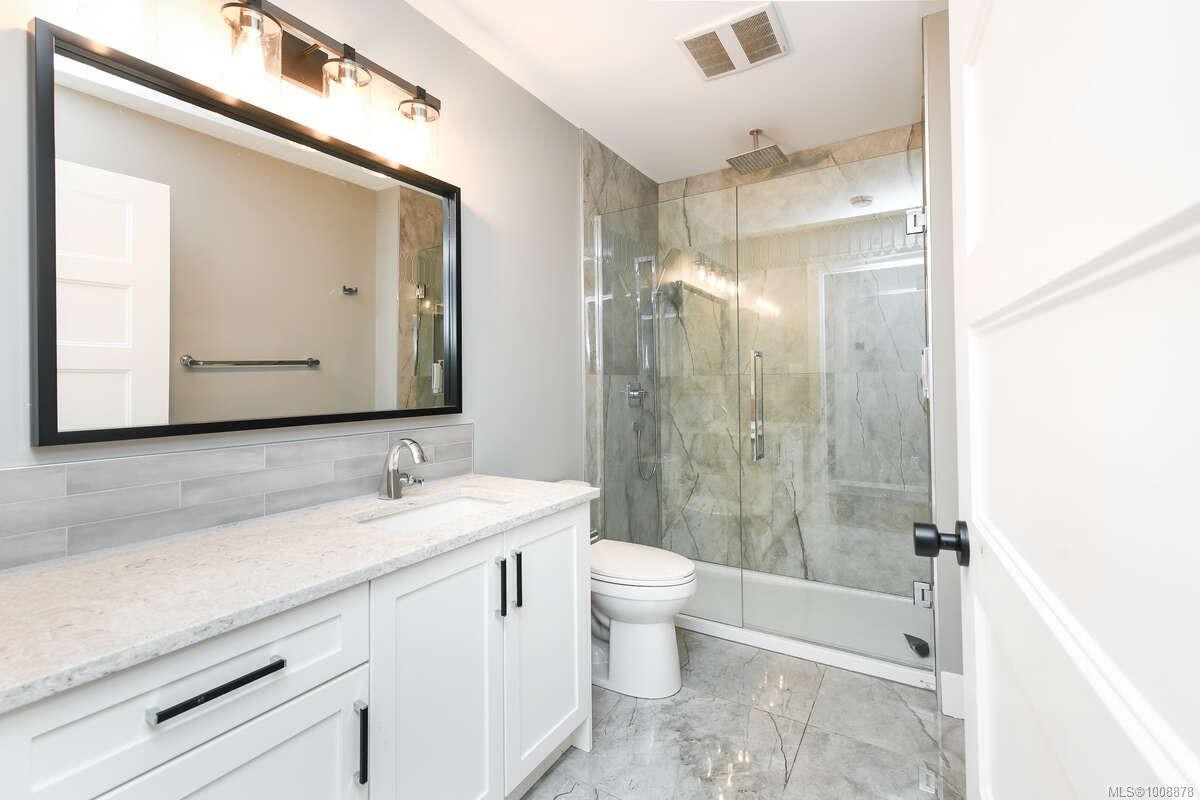 2390 Barbara Rd, Courtenay, BC