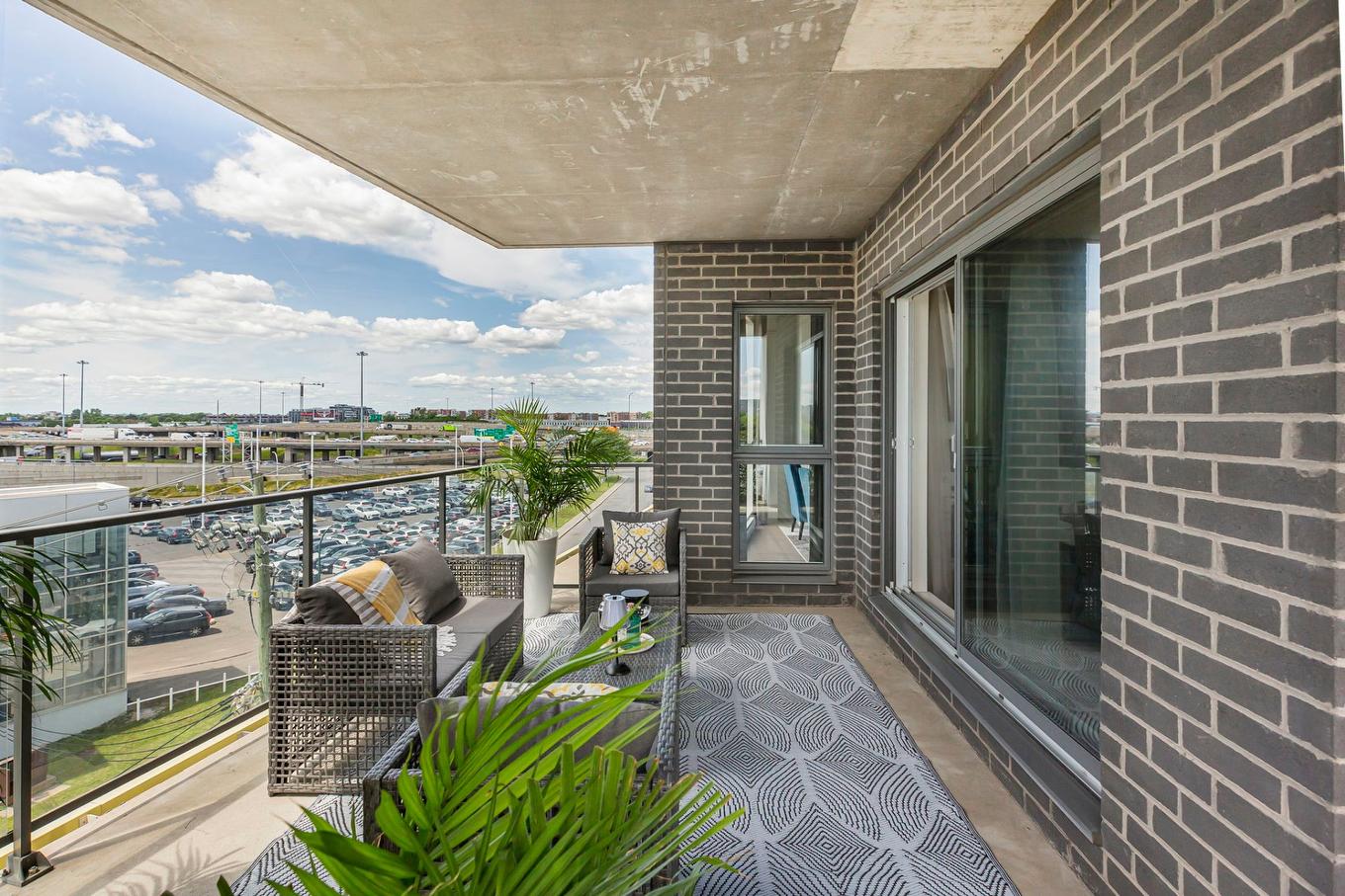 Patio - 511-2335 Ch. Manella, Mont-Royal, QC - Outdoor With Exterior