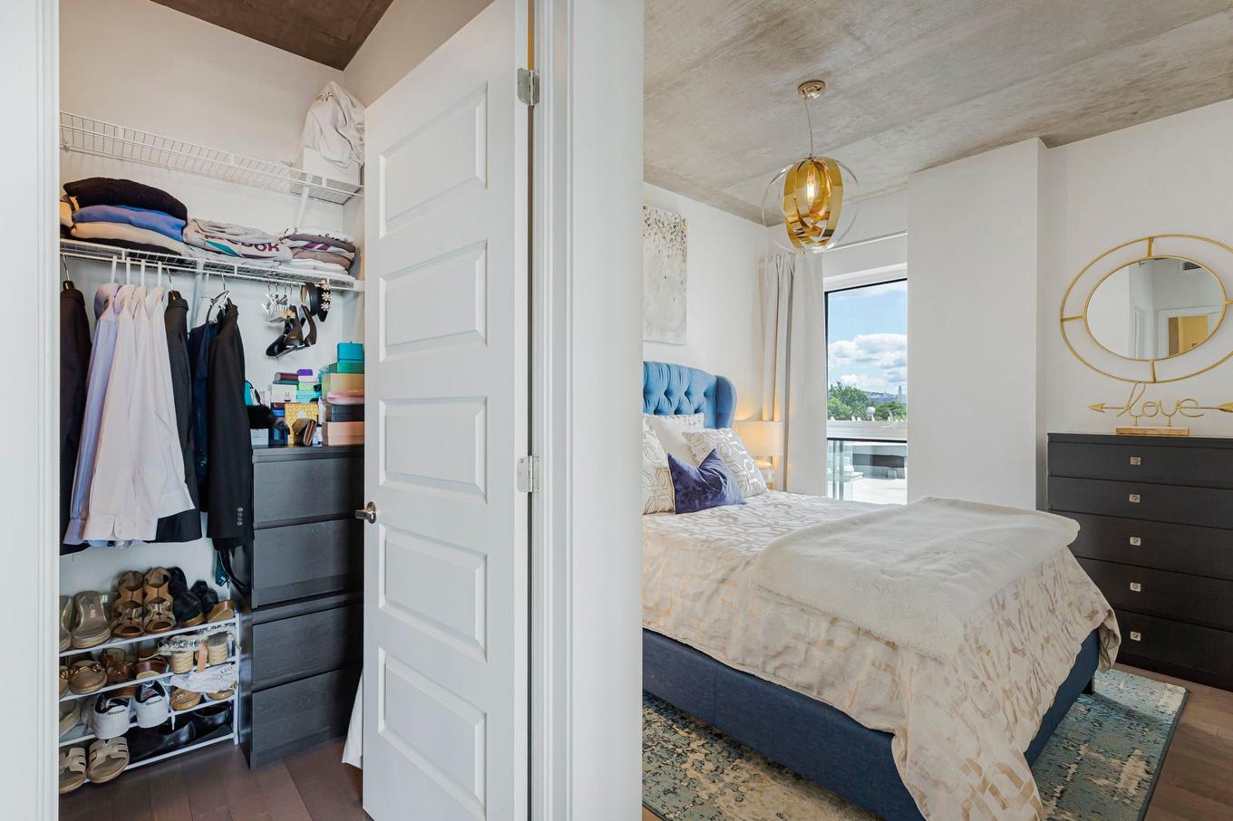 Primary bedroom - 511-2335 Ch. Manella, Mont-Royal, QC - Indoor Photo Showing Bedroom