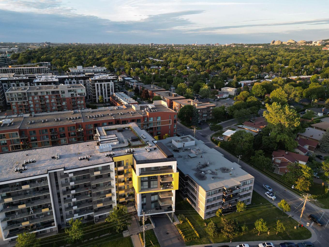 Aerial photo - 511-2335 Ch. Manella, Mont-Royal, QC - Outdoor With View