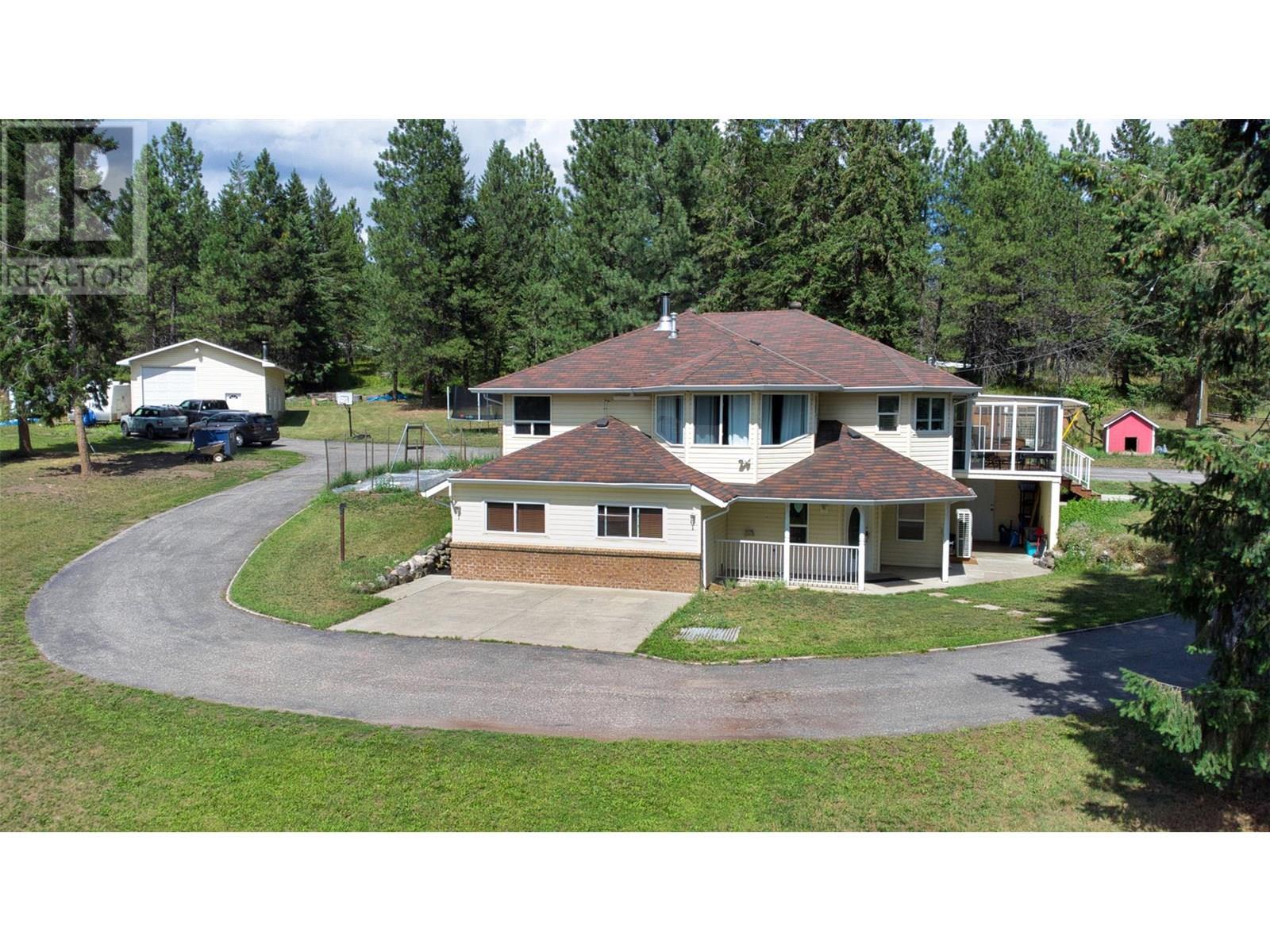 90 Mcinnes Road, Lumby, BC - Outdoor With Facade