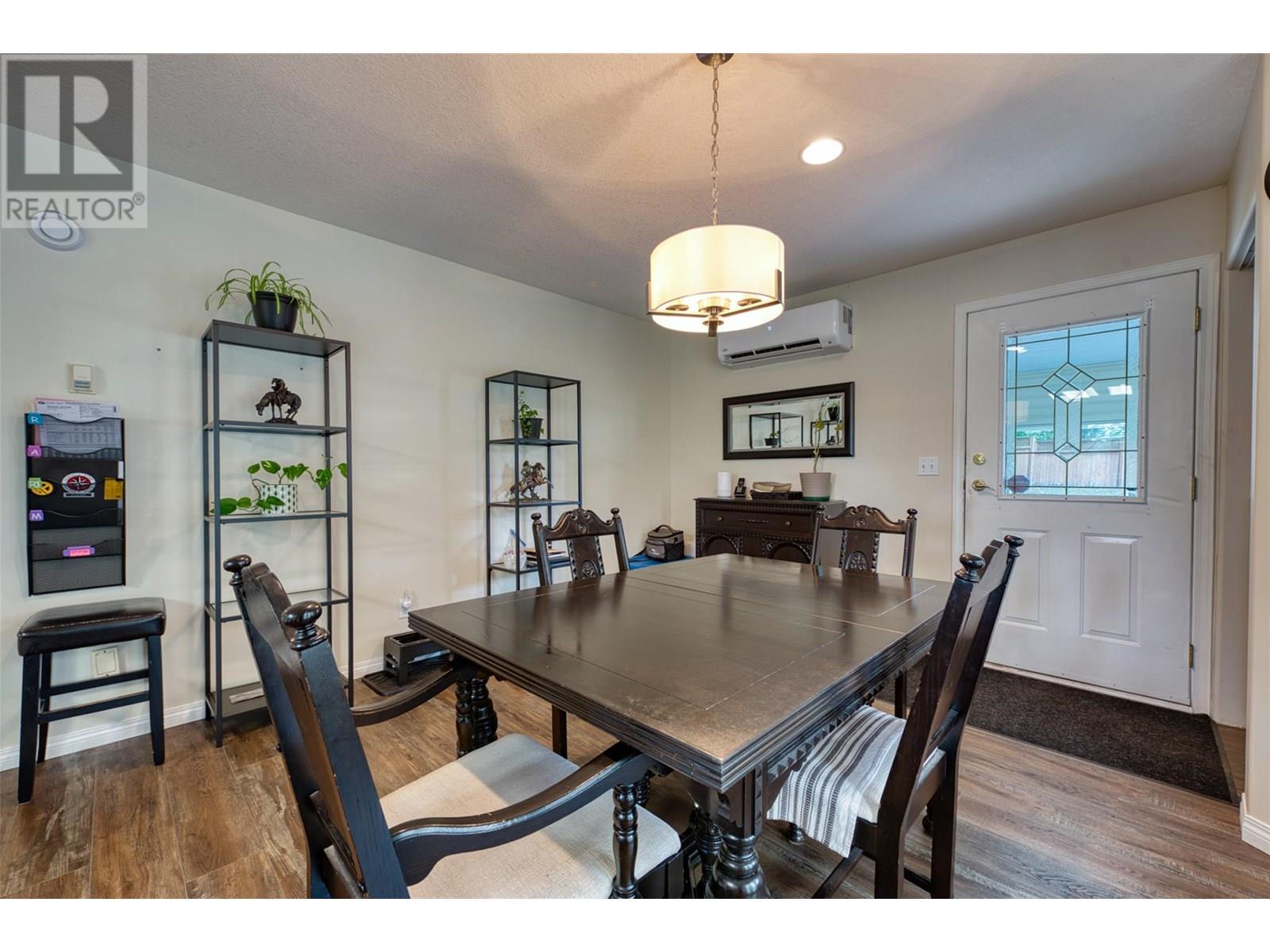90 Mcinnes Road, Lumby, BC - Indoor Photo Showing Dining Room
