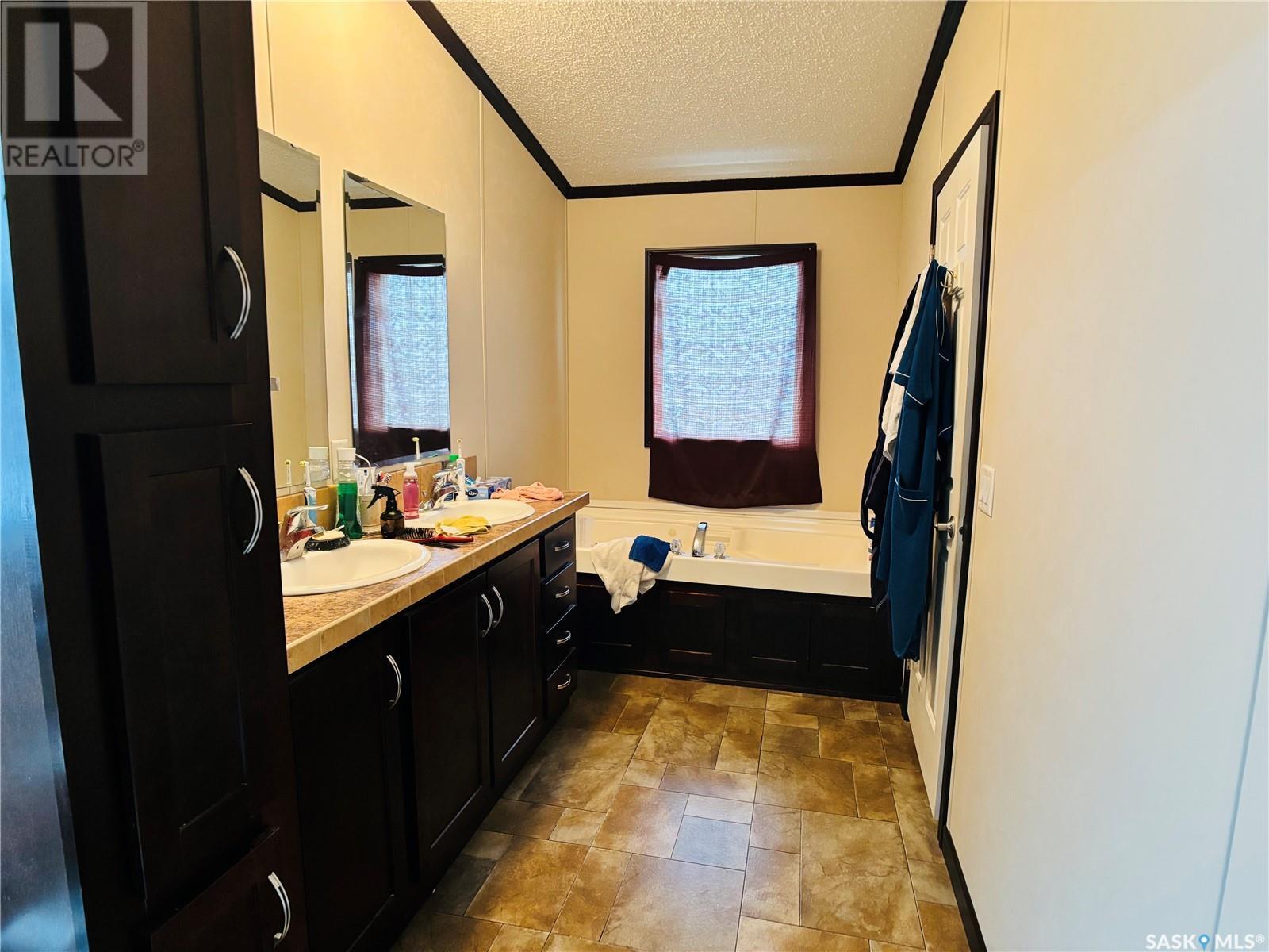 6 2004 Alice Road, Estevan, SK