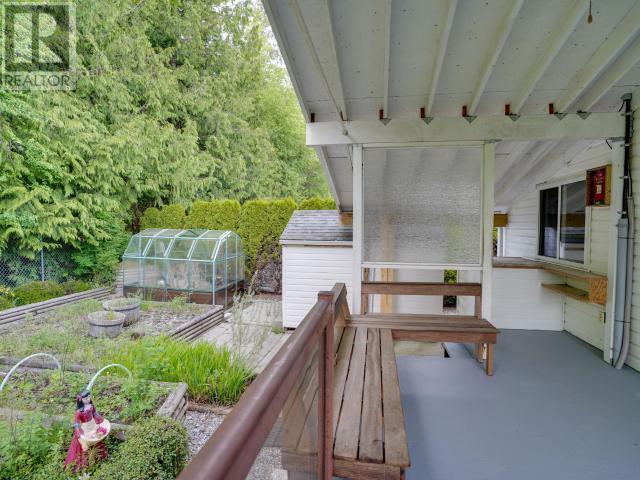 201-7575 Duncan Street, Powell River, BC - Outdoor