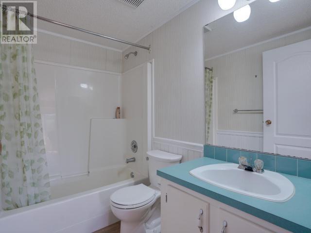 201-7575 Duncan Street, Powell River, BC - Indoor Photo Showing Bathroom