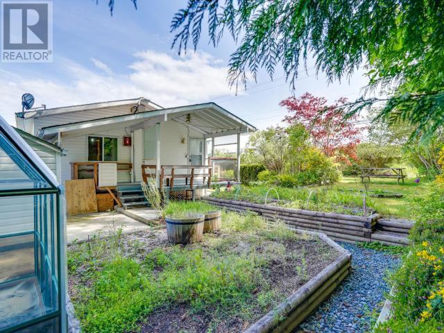 201-7575 Duncan Street, Powell River, BC - Outdoor With Deck Patio Veranda