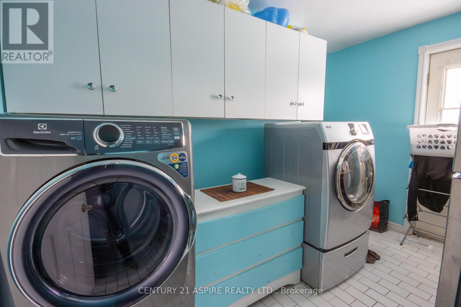 2112 Schutt Road, Brudenell, Lyndoch And Raglan, ON - Indoor Photo Showing Laundry Room