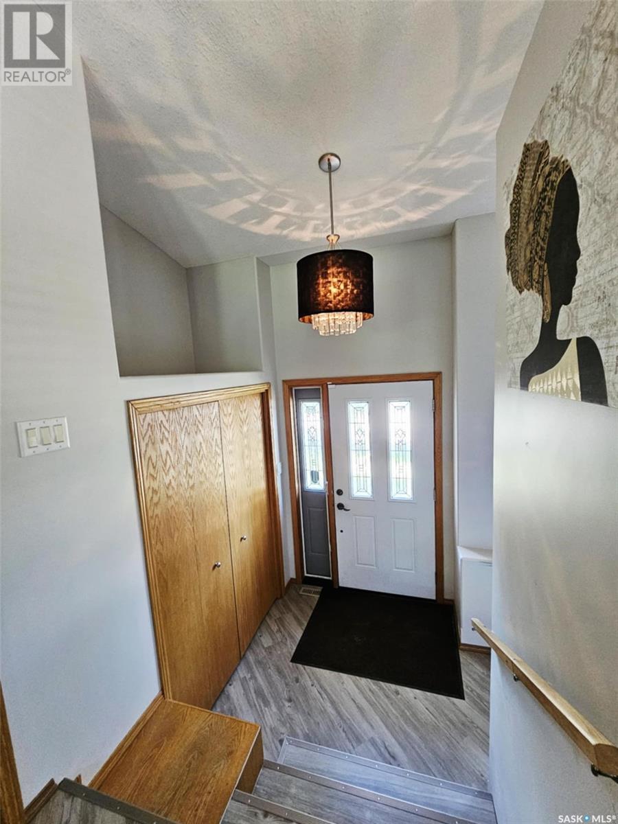 1122 Borden Drive, Esterhazy, SK - Indoor Photo Showing Other Room