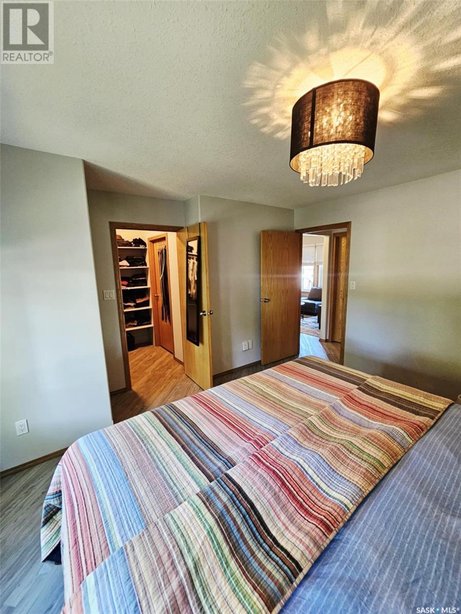 1122 Borden Drive, Esterhazy, SK - Indoor Photo Showing Bedroom