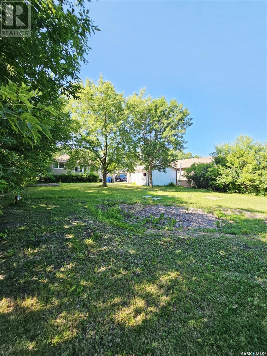 1122 Borden Drive, Esterhazy, SK - Outdoor