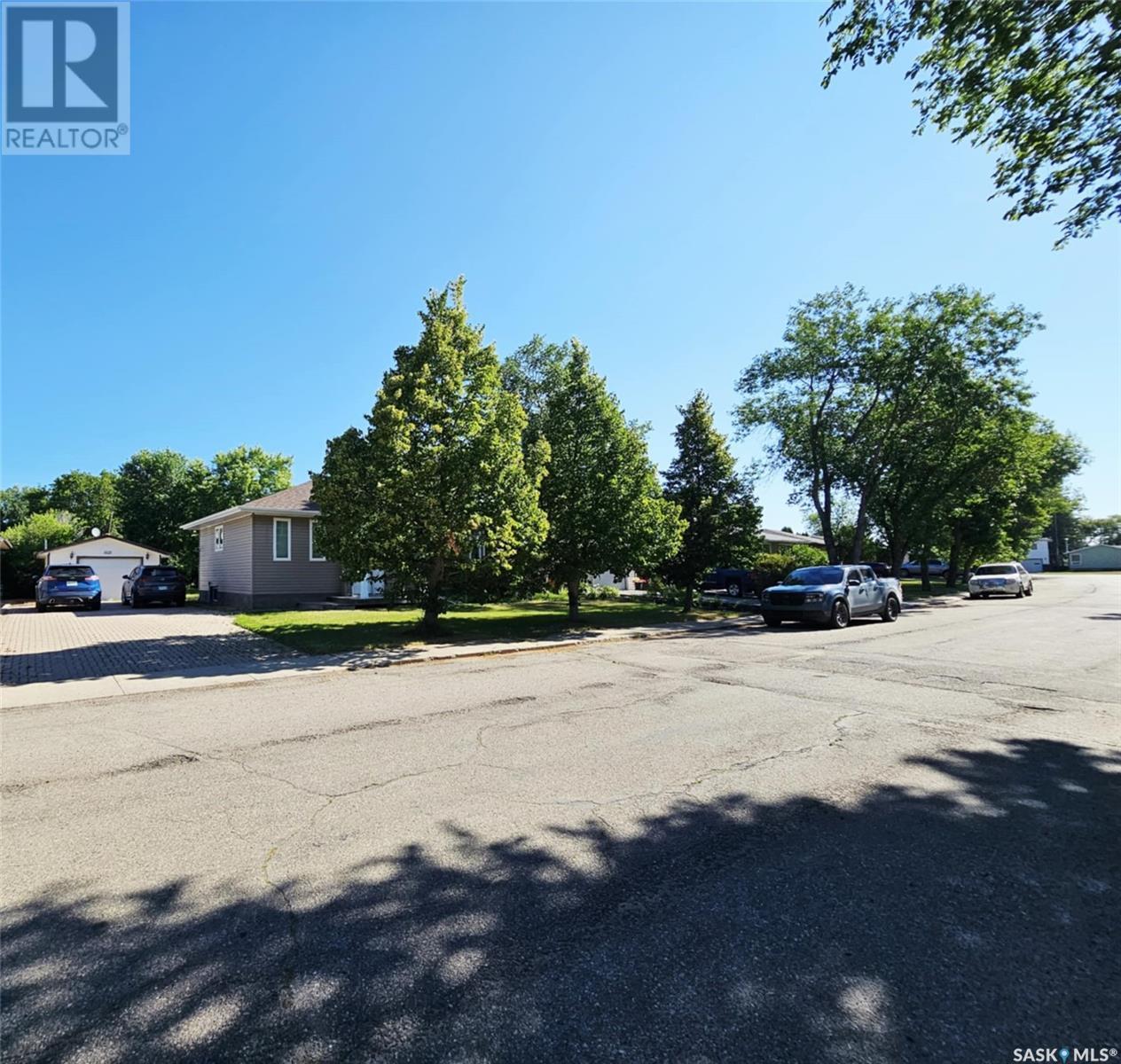 1122 Borden Drive, Esterhazy, SK - Outdoor