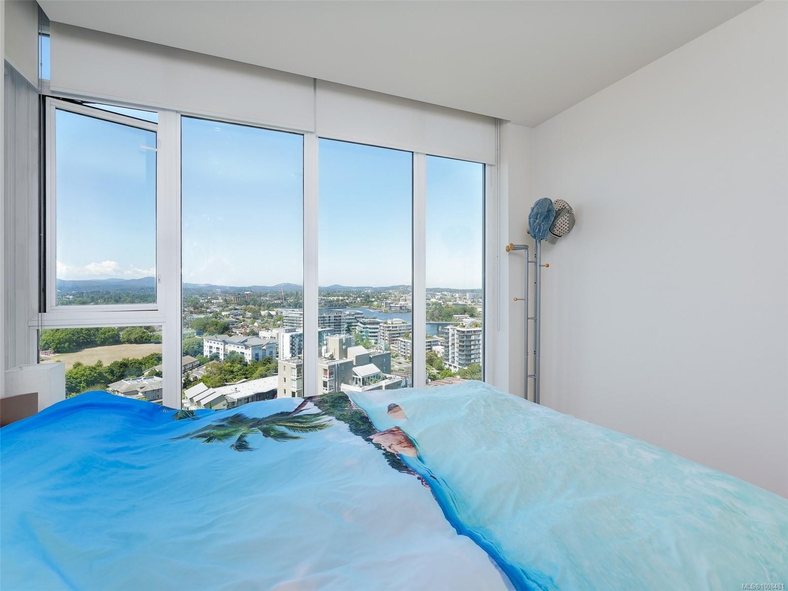 1705-83 Saghalie Rd, Victoria, BC - Indoor Photo Showing Bedroom