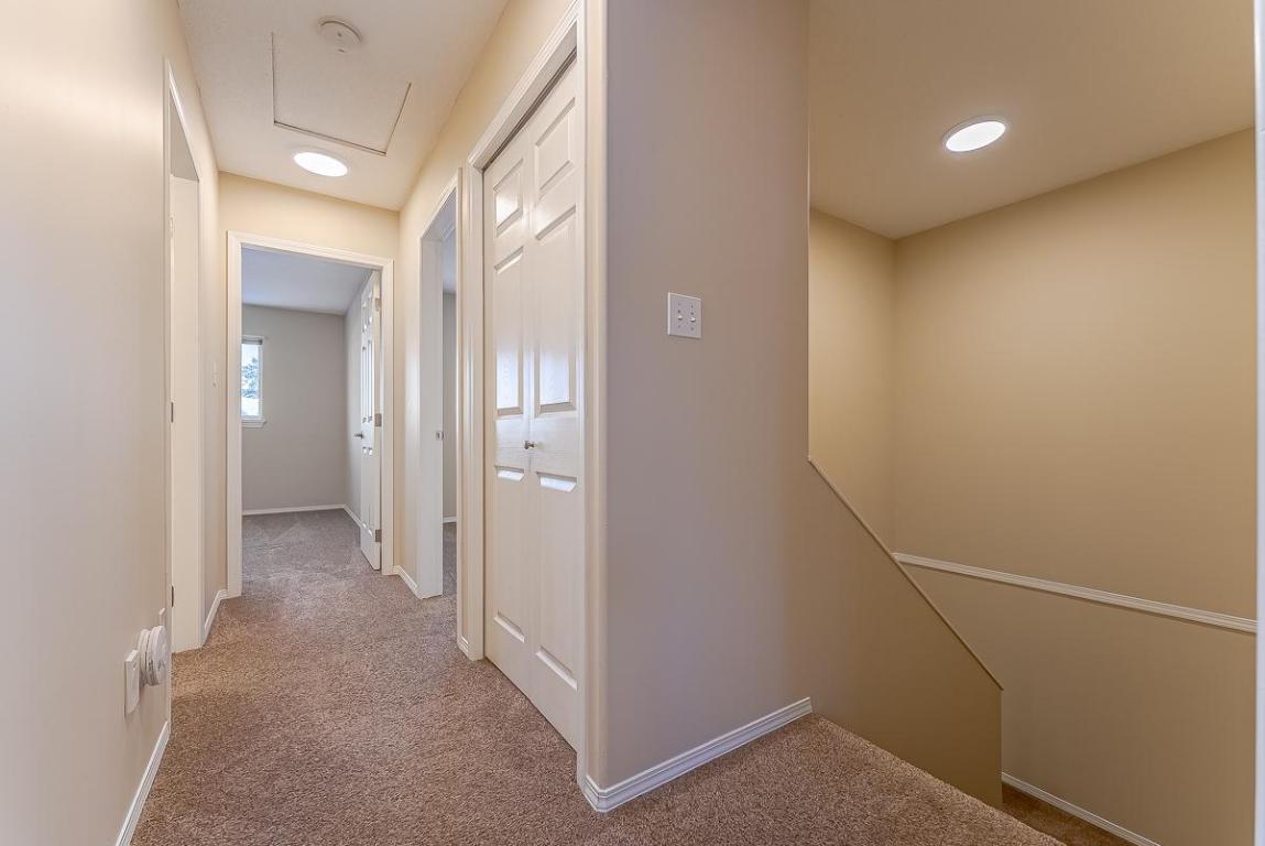 22-1920 Hugh Allan Drive, Kamloops, BC - Indoor Photo Showing Other Room