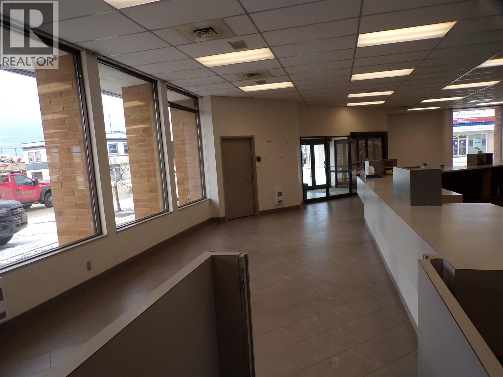 10124 10 Street, Dawson Creek, BC