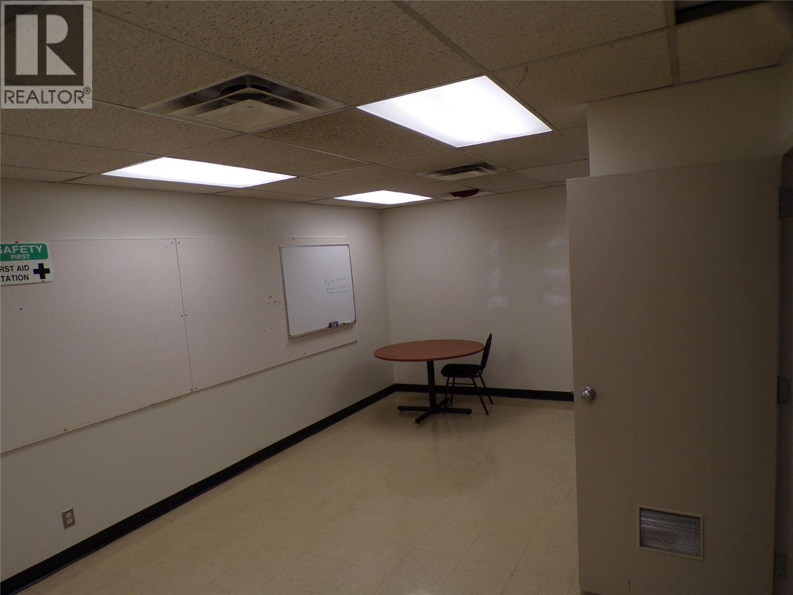 10124 10 Street, Dawson Creek, BC