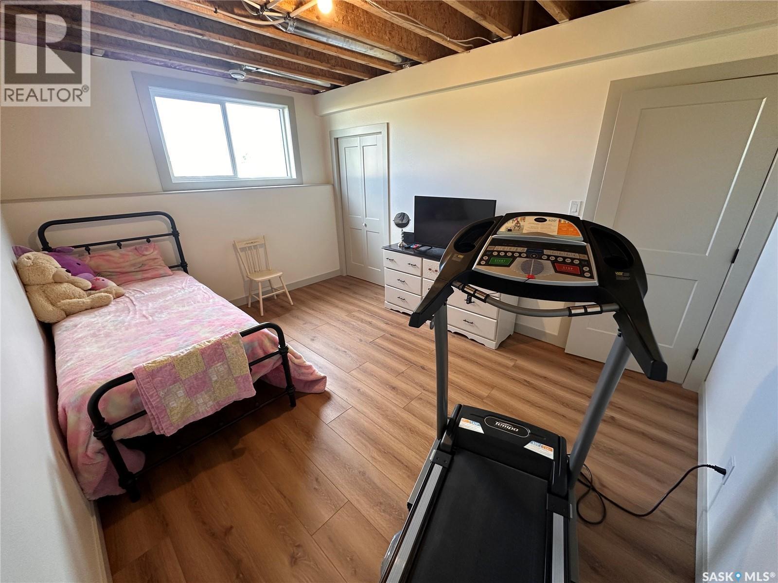 209 Willow Crescent, Waldheim, SK - Indoor Photo Showing Bedroom