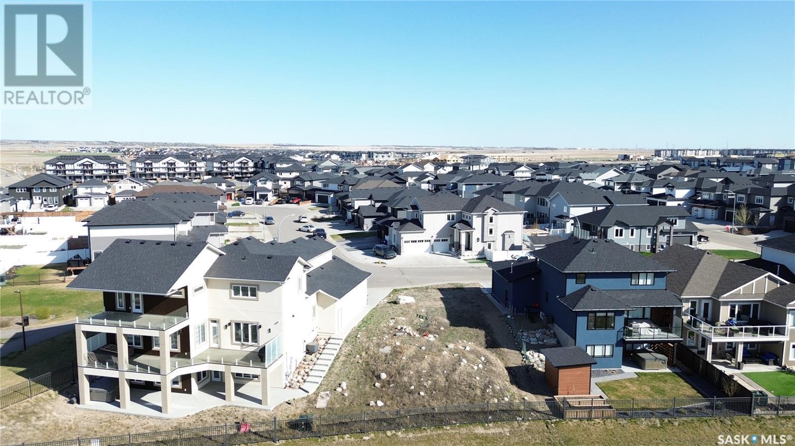 647 Bolstad Turn, Saskatoon, SK