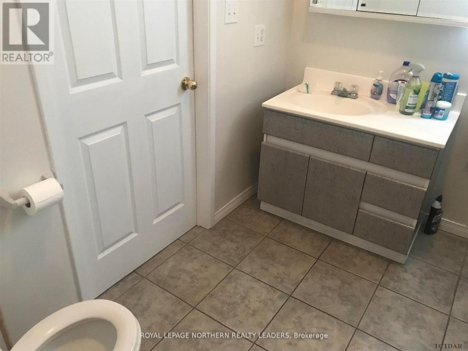 175 Main Street, Smooth Rock Falls (Srf), ON